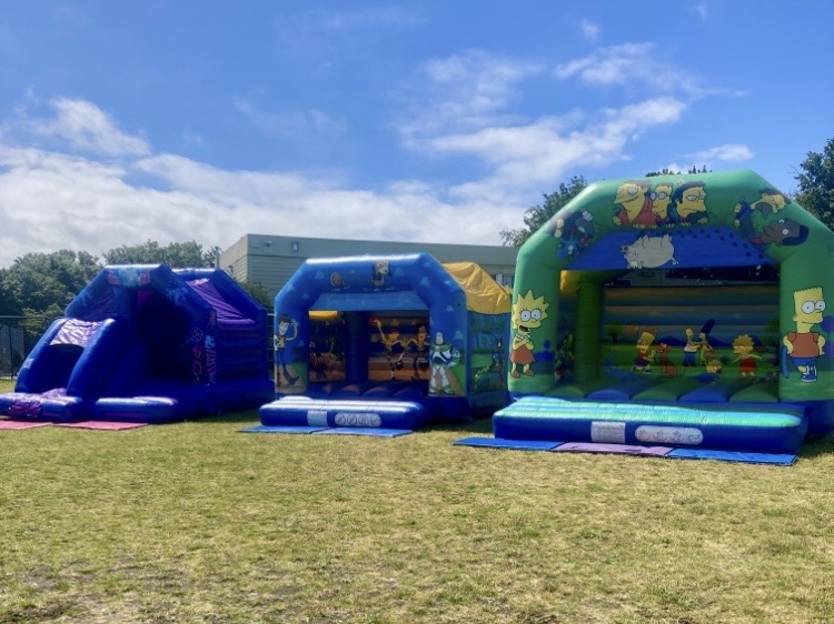 Children’s bouncy castle hire in Dartford and Bexley children’s bouncy castle hire in Dartford for home gardens and home parties
