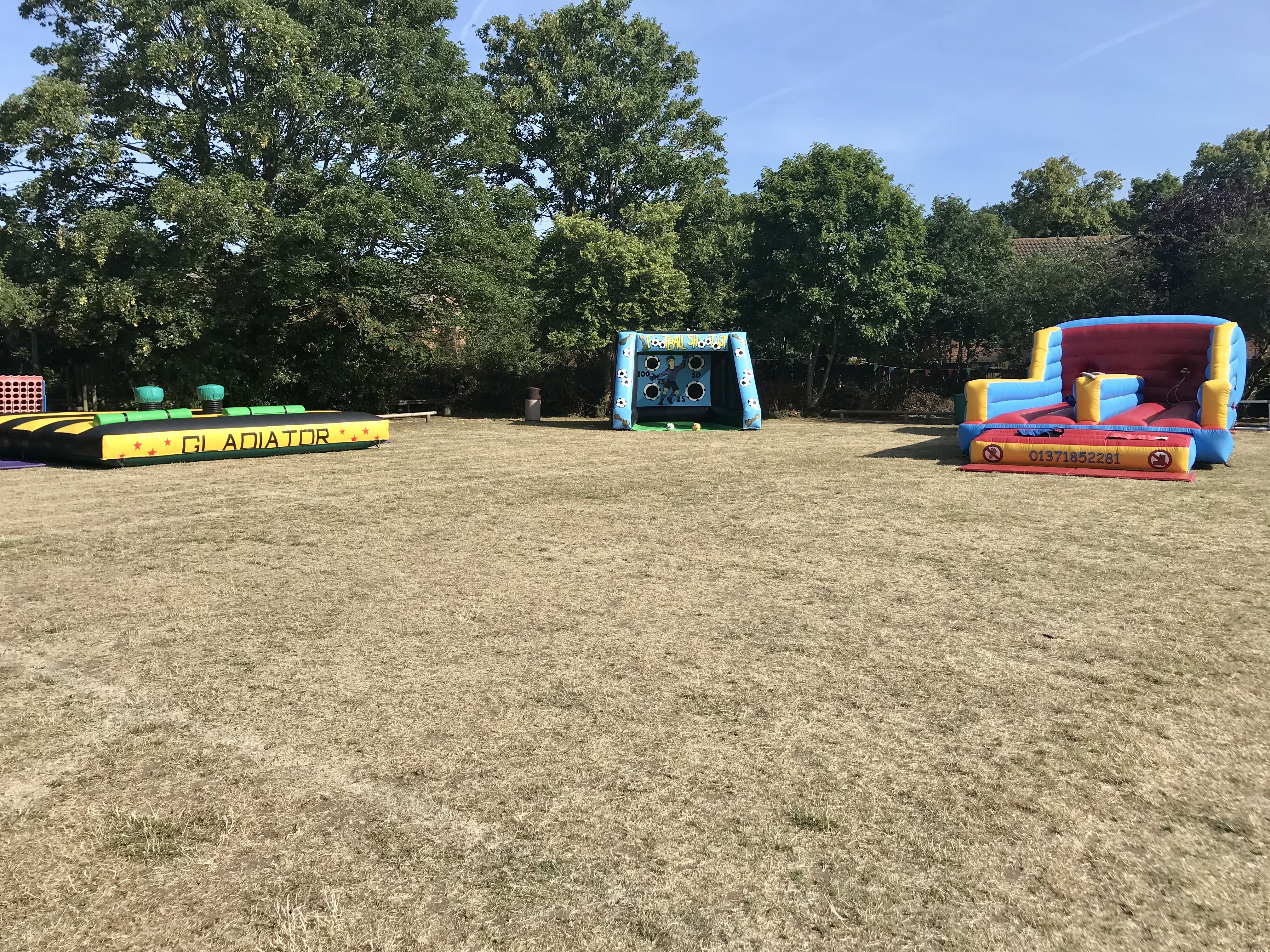 Inflatable games to hire for fetes and inflatable fun days in Crayford 